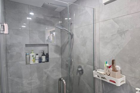 Photo of property in 10 Whitmore Road, Mount Roskill, Auckland, 1041