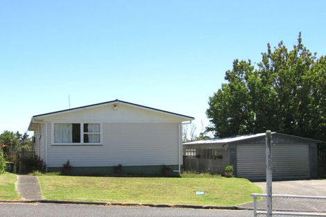 Photo of property in 93 Kia Ora Road, Beach Haven, Auckland, 0626