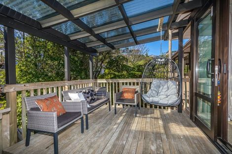 Photo of property in 16 Omar Street, Khandallah, Wellington, 6035