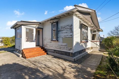 Photo of property in 181 Bowhill Road, New Brighton, Christchurch, 8083