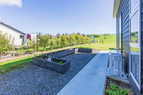 Photo of property in 100 Lindsay Road, Waipukurau, 4283