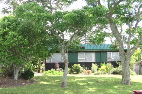 Photo of property in 10 Cezanne Place, New Lynn, Auckland, 0600