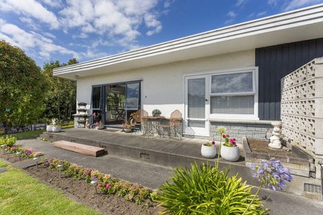 Photo of property in 73 Great North Road, Saint Johns Hill, Whanganui, 4501