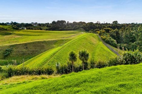 Photo of property in 10 Aderman Place, Hurworth, New Plymouth, 4310