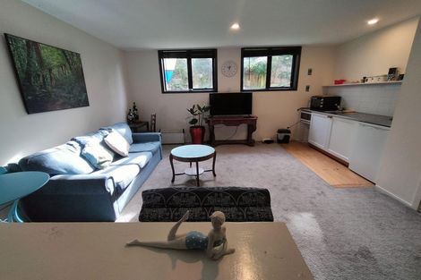 Photo of property in 261 Karaka Bay Road, Karaka Bays, Wellington, 6022