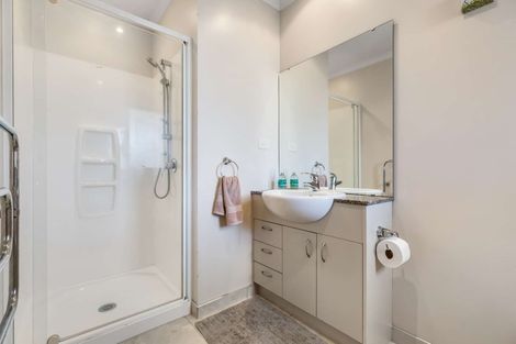 Photo of property in 10b Landon Place, Pukekohe, 2120