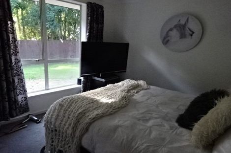 Photo of property in 9 Burnside Court, Rosedale, Auckland, 0632