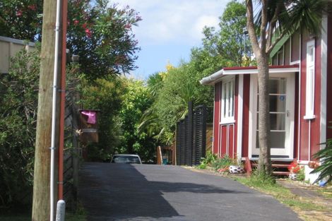 Photo of property in 38a Dakota Avenue, Beach Haven, Auckland, 0626