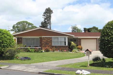 Photo of property in 8 Woodstock Crescent, Leamington, Cambridge, 3432