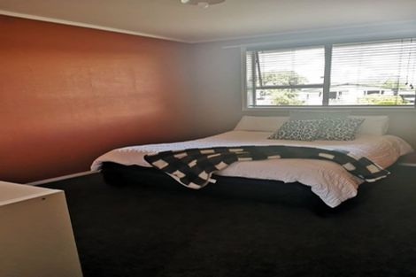 Photo of property in 1 Winning Terrace, Dinsdale, Hamilton, 3204