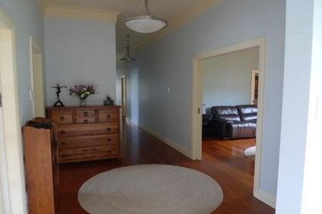 Photo of property in 3 Monowai Road, Johnsonville, Wellington, 6037