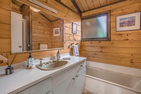 Photo of property in 19 Deller Drive, Carterton, 5713