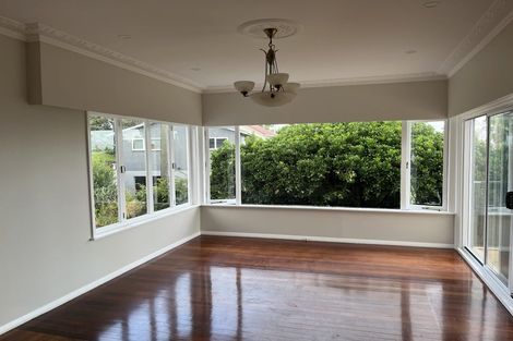 Photo of property in 15 Oban Road, Browns Bay, Auckland, 0630