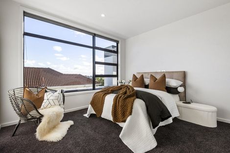 Photo of property in 1 Weona Place, Westmere, Auckland, 1022