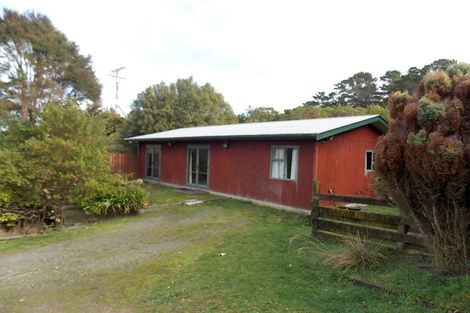 Photo of property in 90 Percy Dyett Drive, Karori, Wellington, 6012