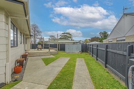 Photo of property in 19 Gladys Place, Kelvin Grove, Palmerston North, 4414