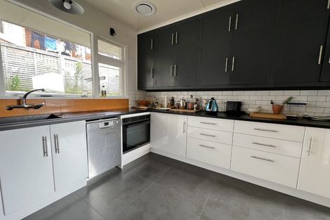 Photo of property in 57 Murray Street, Kew, Dunedin, 9012