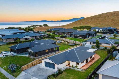 Photo of property in 6 Tauhou Place, Kaikoura, 7300