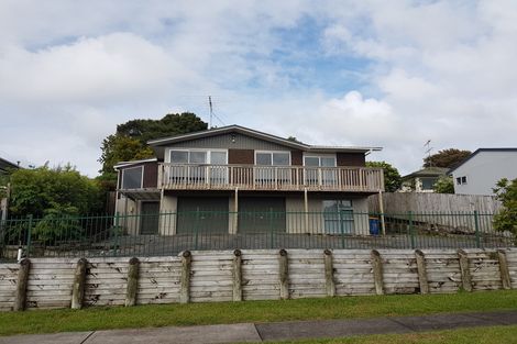 Photo of property in 14 Bellringer Road, Massey, Auckland, 0614