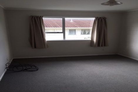 Photo of property in 24a Fitzpatrick Street, Newlands, Wellington, 6037