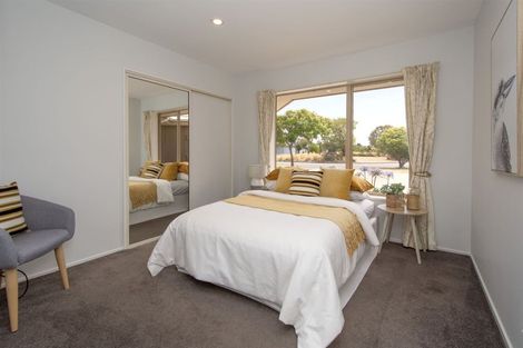 Photo of property in 71 Broadhaven Avenue, Parklands, Christchurch, 8083