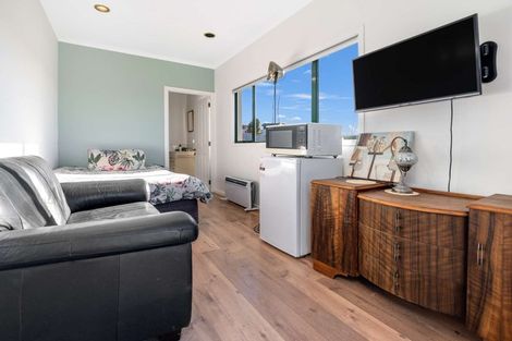 Photo of property in 111 Pacific View Drive, Whangamata, 3620