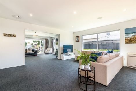 Photo of property in 212 Matsons Avenue, Papanui, Christchurch, 8053