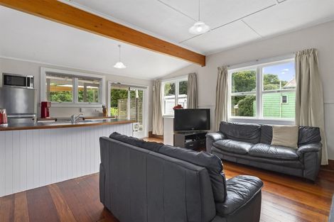 Photo of property in 38 Eynon Road, Morrinsville, 3300