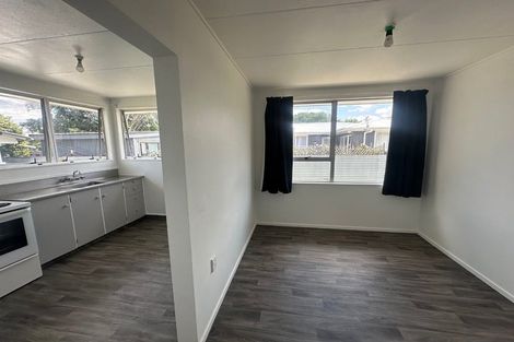 Photo of property in 33 Walton Way, Flaxmere, Hastings, 4120