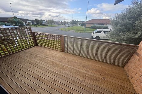 Photo of property in 1 Tir Conaill Avenue, Flat Bush, Auckland, 2019