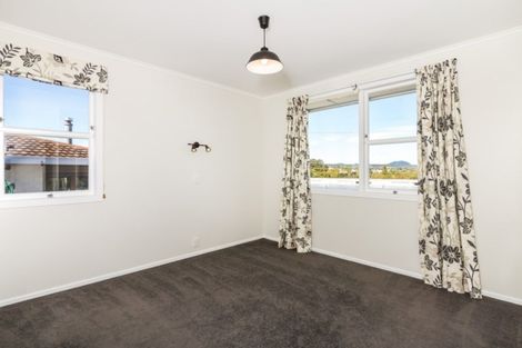 Photo of property in 1 Noble Street, Waiuku, 2123