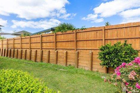 Photo of property in 12 Mt Lebanon Crescent, The Gardens, Auckland, 2105