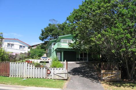 Photo of property in 5 Vandeleur Avenue, Birkdale, Auckland, 0626