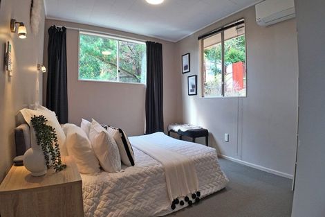 Photo of property in 22b Hillside Drive, Maoribank, Upper Hutt, 5018