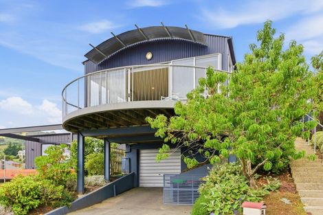 Photo of property in 40 Marine Parade, Macandrew Bay, Dunedin, 9014