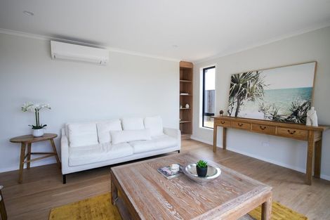 Photo of property in 47 Metoriti Crescent, Karaka, 2124