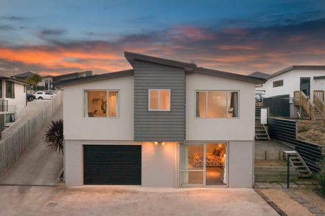 Photo of property in 31 Grandvista Drive, Green Island, Dunedin, 9018