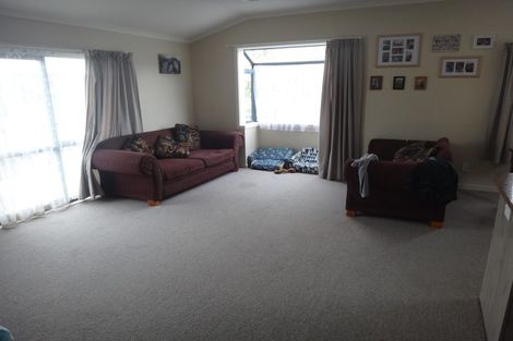 Photo of property in 17 Heatherlea Heights, Feilding, 4702