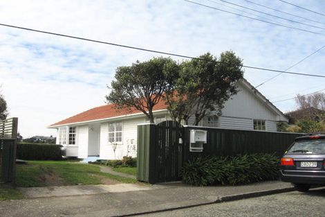 Photo of property in 5 Voltaire Street, Karori, Wellington, 6012