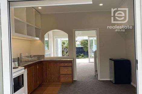 Photo of property in 70 Alverston Street, Waterview, Auckland, 1026