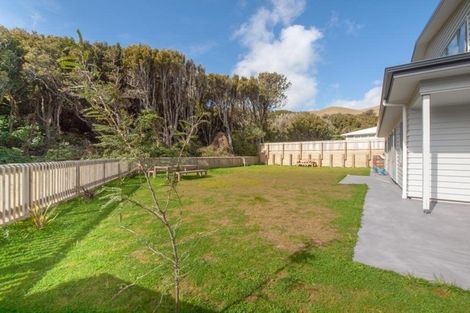 Photo of property in 5 Crompton Avenue, Churton Park, Wellington, 6037