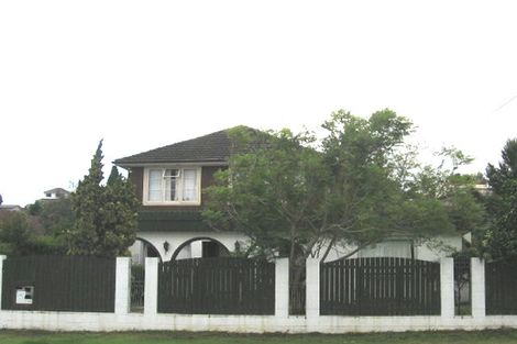 Photo of property in 20 Woodside Road, Massey, Auckland, 0614