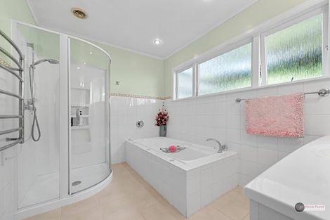 Photo of property in 33 James Grove, Stokes Valley, Lower Hutt, 5019