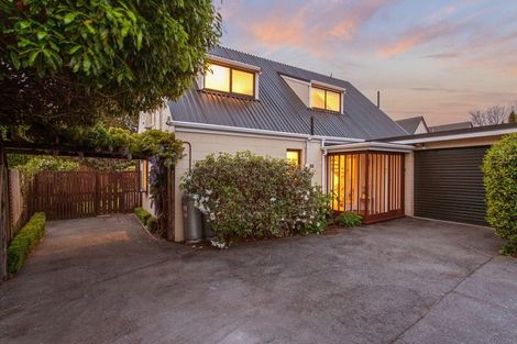 Photo of property in 2/38 Onslow Street, St Albans, Christchurch, 8014