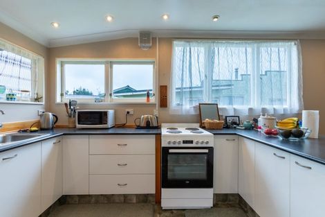 Photo of property in 3 Otanga Street, Dannevirke, 4930