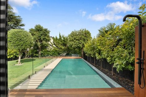 Photo of property in 1 Cedar Road, Mount Eden, Auckland, 1024