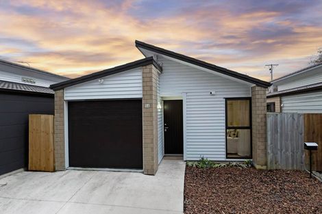 Photo of property in 56 Cosgrave Road, Papakura, 2110