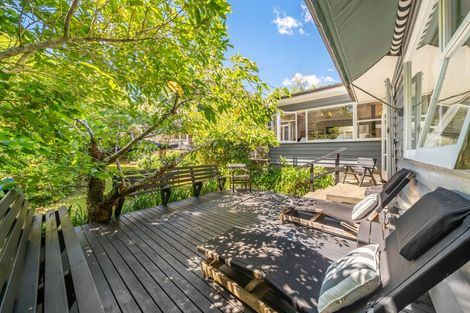 Photo of property in 9 Chatsworth Road, Silverstream, Upper Hutt, 5019