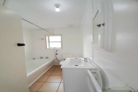 Photo of property in 5b Rosebank Road, Avondale, Auckland, 1026