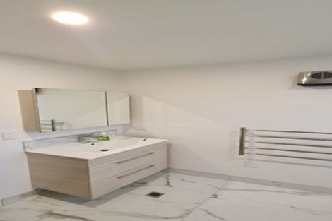 Photo of property in 7/22 Yeovil Road, Te Atatu Peninsula, Auckland, 0610